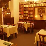 U Semika Hotel