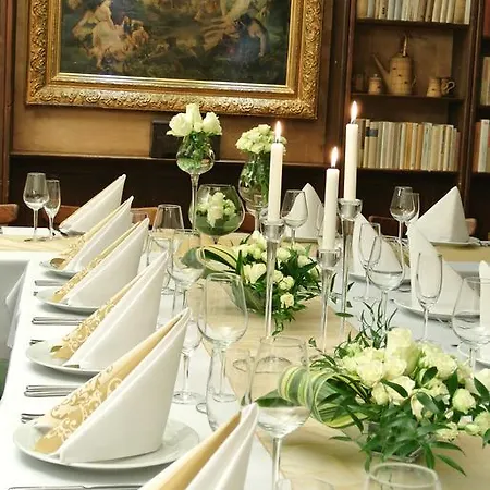U Semika Hotel